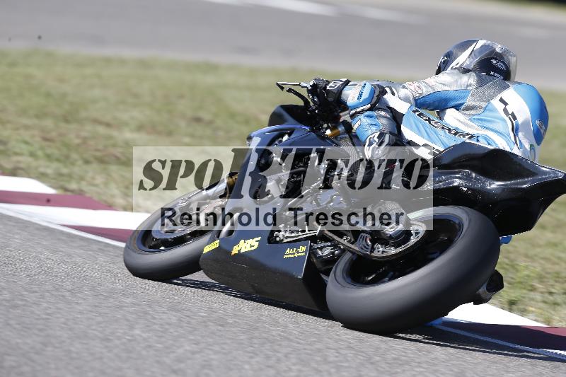 Archiv-2025/49 26.08.2025 Cornu Master School ADR/rot-rouge/24